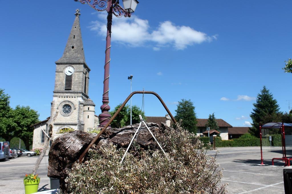 Les Trois Maisons Hébergement de vacances *